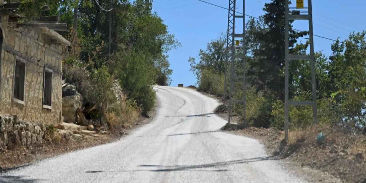 Mersin Çömelek Mahallesi’nde tarihi asfalt sevinci