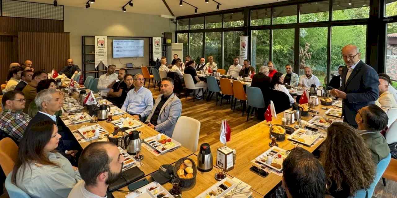 BİSİAD üyeleri geleneksel kahvaltı programında buluştu