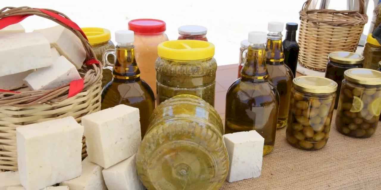 Efes Tarlası’nda doğal ürünlerle yeni bir pazar başlıyor
