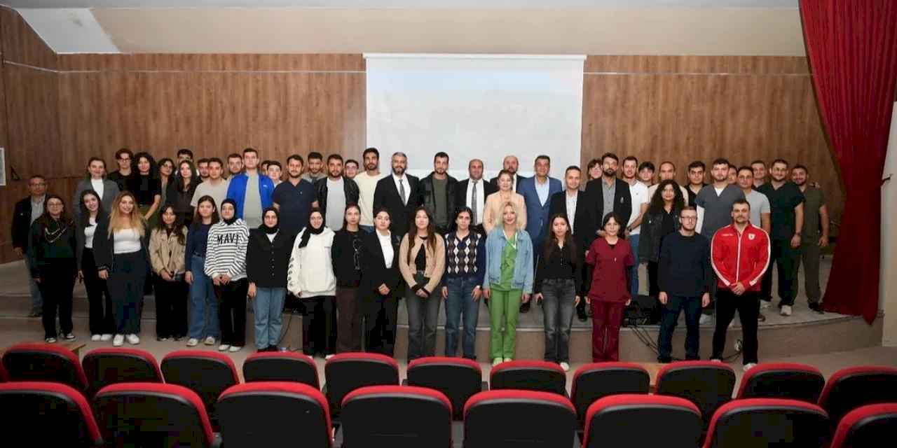 Kayseri Büyükşehir'den ERÜ öğrencilerine seminer