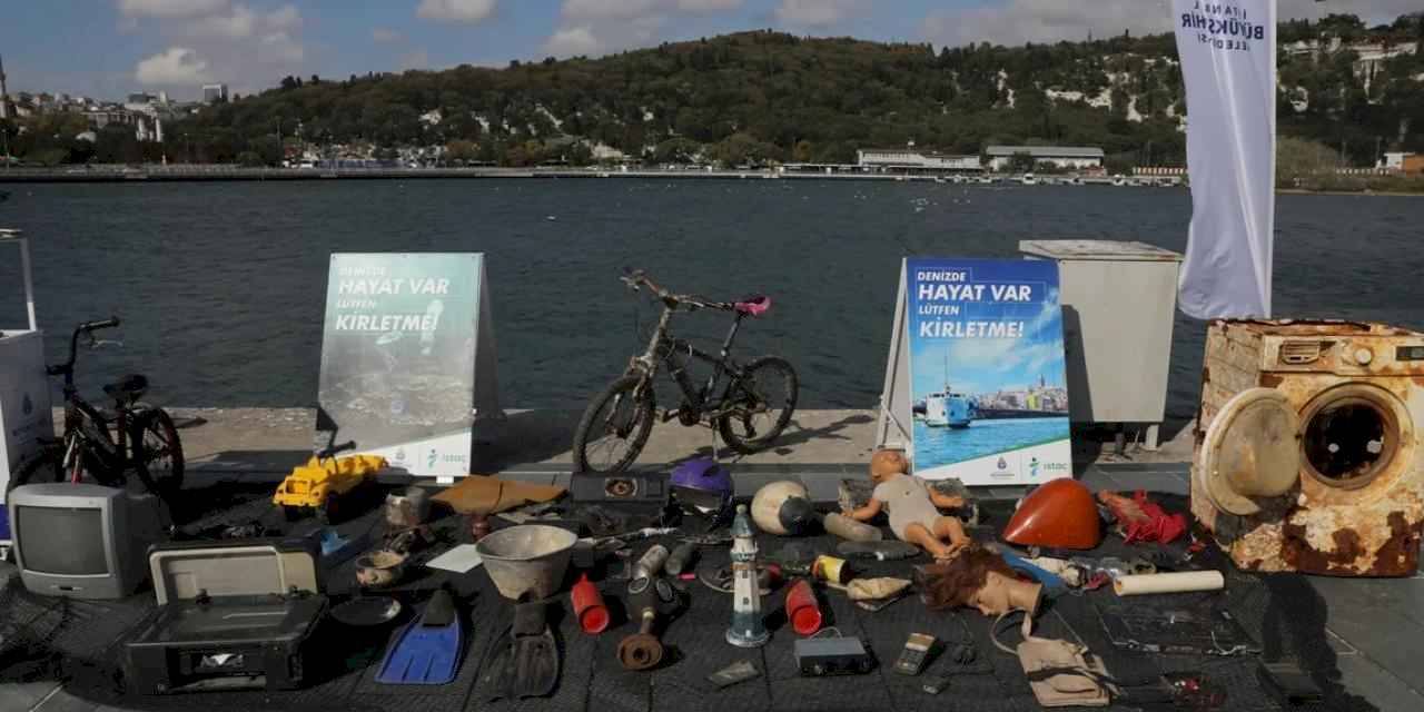 Marmara Denizi'nden neler neler çıktı? Atıklar Marmara Forum'da sergilendi