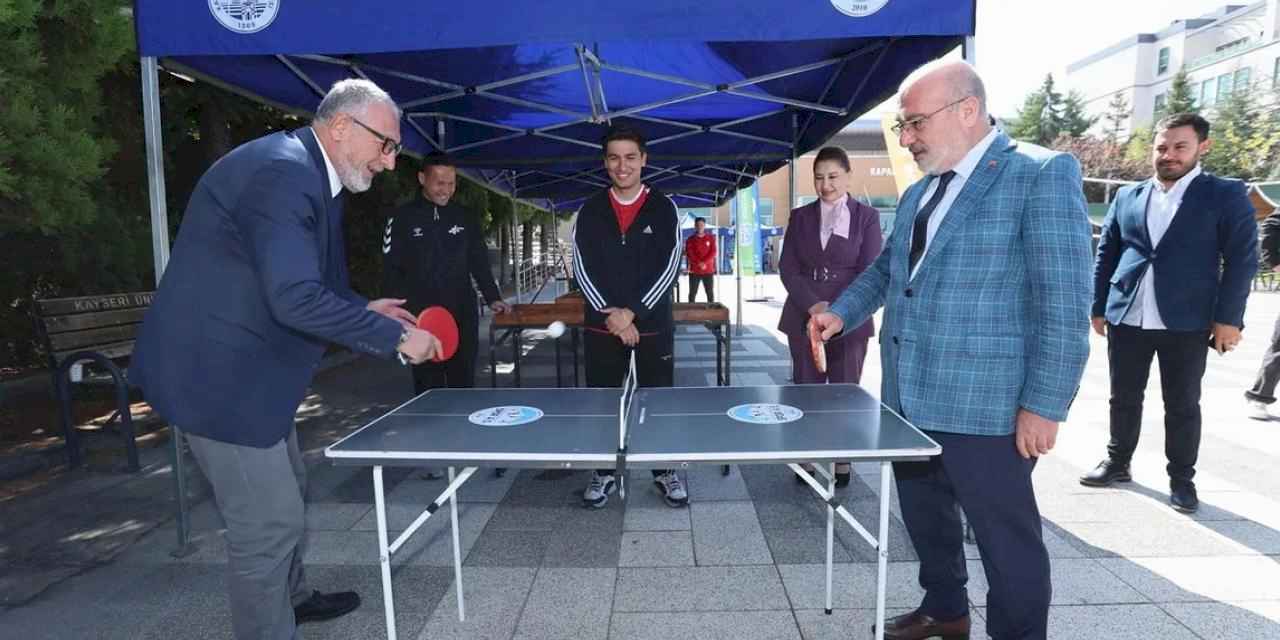 Kayseri Büyükşehir'den yeni üniversitelilere sıcak karşılama