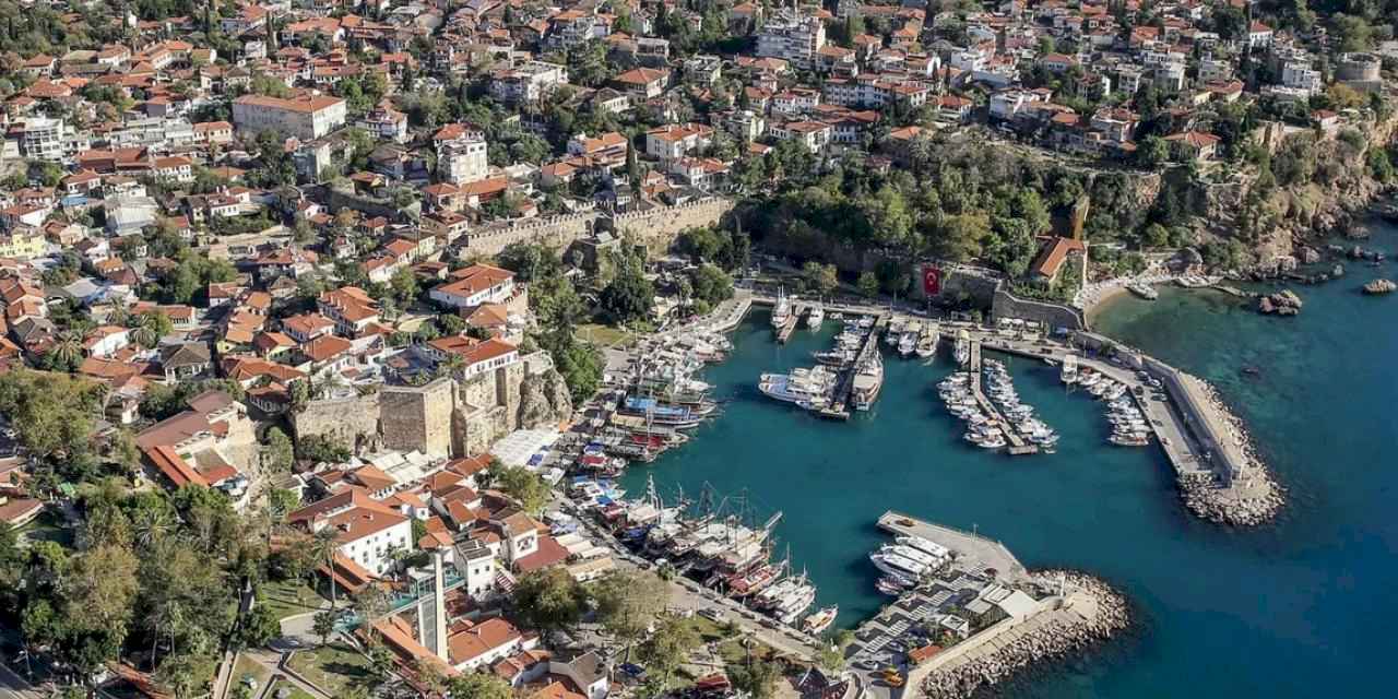 Antalya Kaleiçi sporla keşfedilecek!