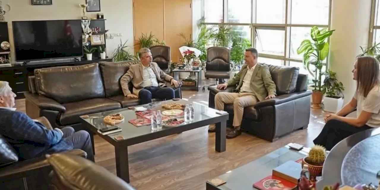 Manisa Soma'da Başkan Okur'dan Akhisar'a ziyaret