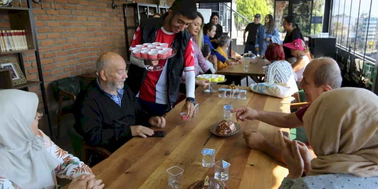 Kocaeli'de Yaşlılar Günü’ne özel kutlama