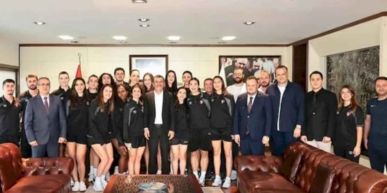 Denizli Büyükşehir’in sultanları yeni sezona hazır