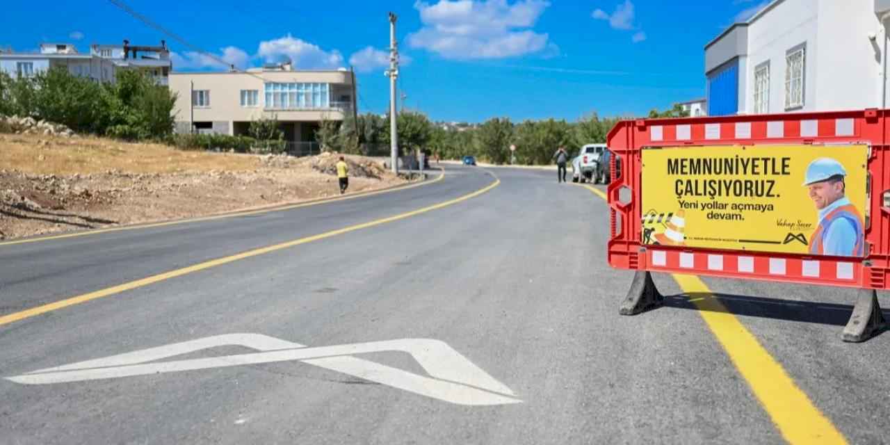 Mersin Büyükşehir Belediyesi Gülnar’da yolları yeniliyor