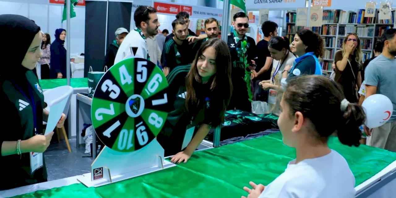 Kocaeli Kitap Fuarı’nda Yeşil-Siyah coşku​​​​​​​