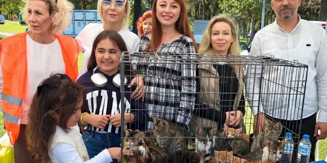 “Satın Alma, Sahiplen” etkinliğinde can dostlara yeni yuvalar