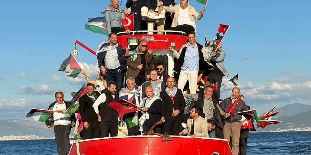 Bursa Mudanya sahilinden 'Sumud Filosu'na destek