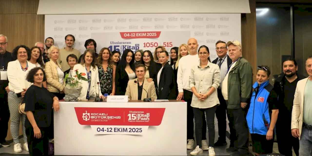 Kocaeli Kitap Fuarı’nda Yazarlar Geçidi Devam Ediyor