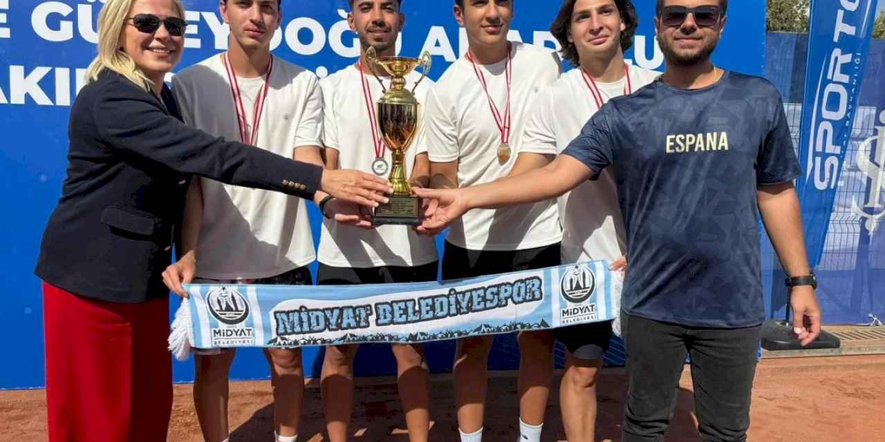 Midyatlı sporculardan Gaziantep'te tarihi başarı