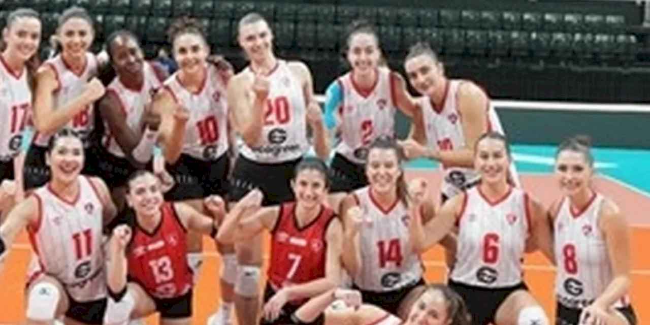 Denizli'nin Sultanları sezona galibiyetle başladı