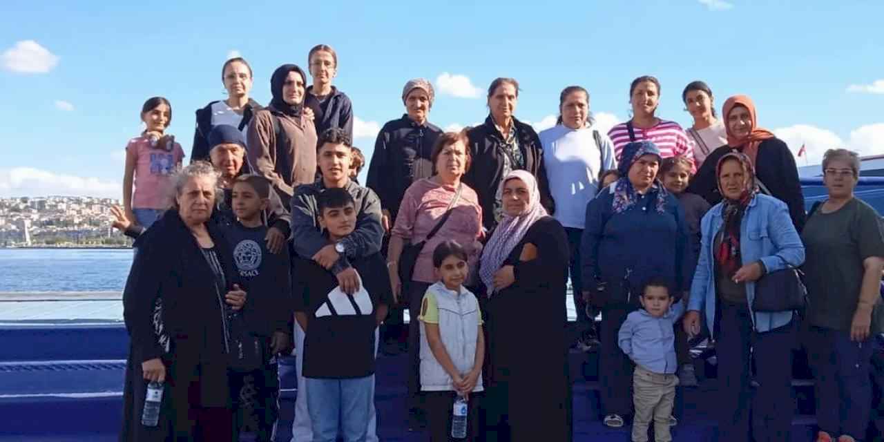 Somalı kadınlar İzmir'de körfez turuna çıktı