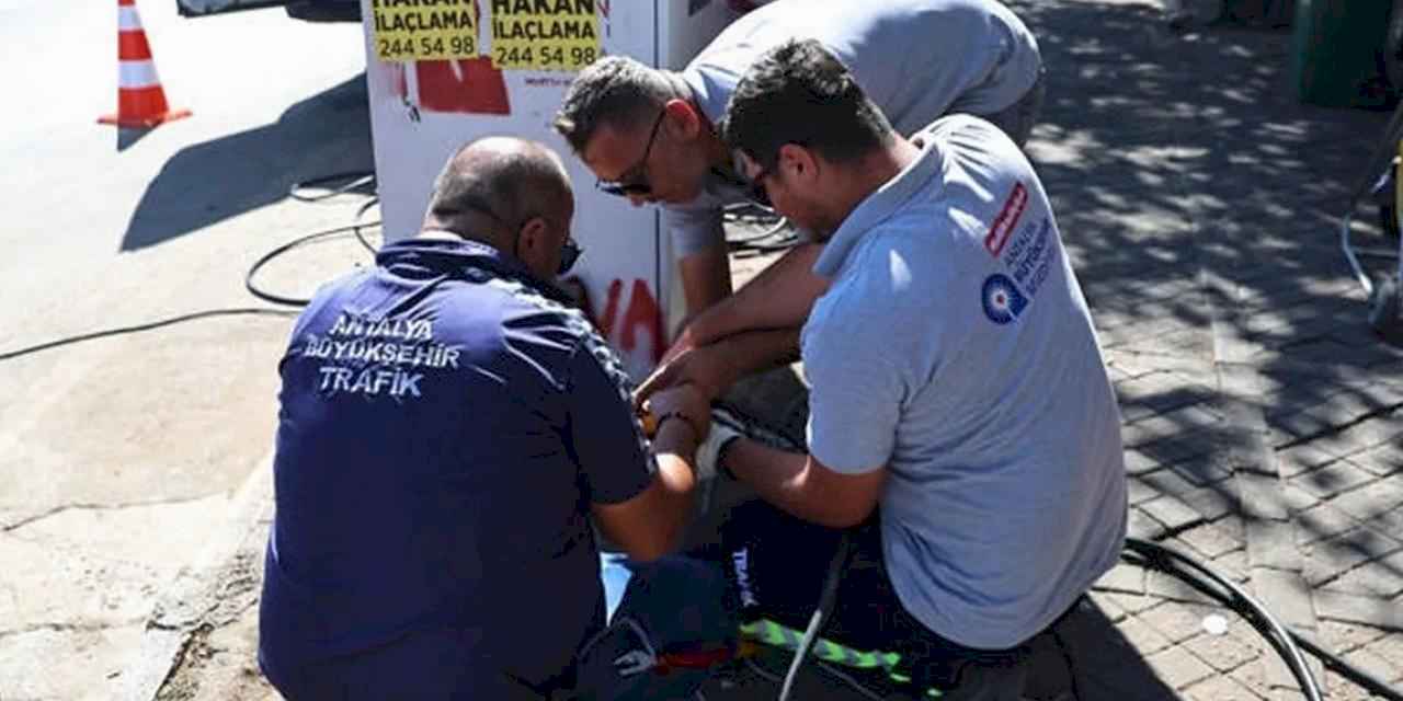 Antalya Büyükşehir sinyalizasyon alt yapısını yeniliyor