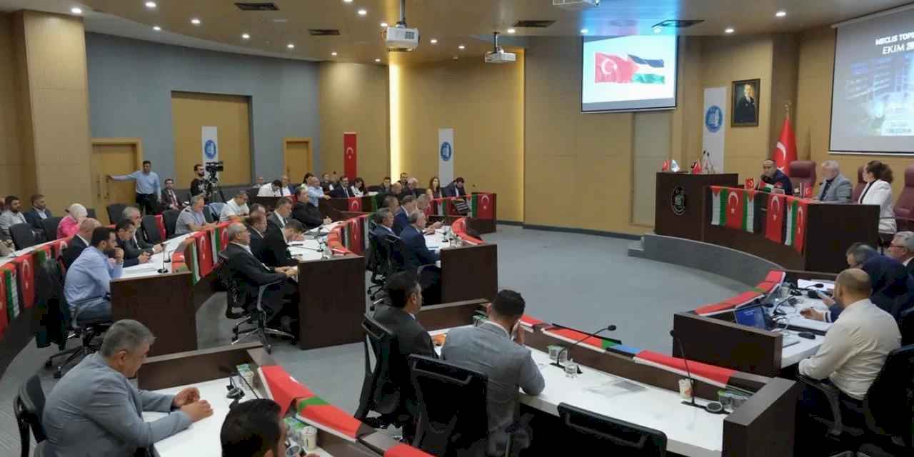 Kitap Fuarı’nda 32 Bin Öğrenciye Kitap Çeki Dağıtılacak