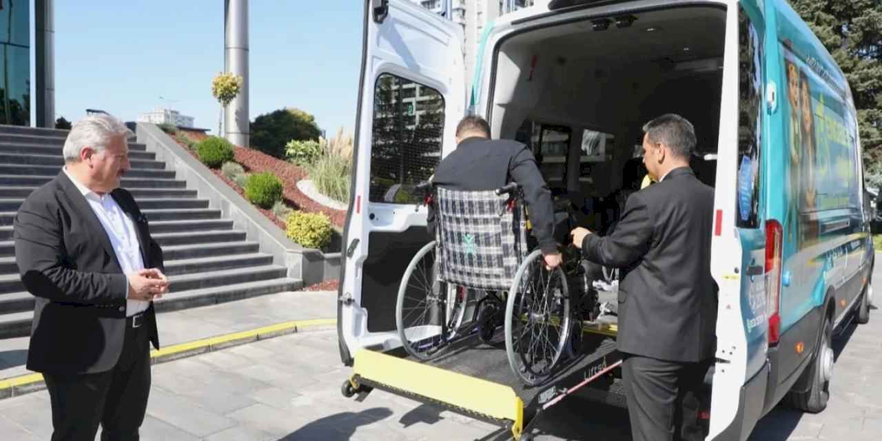 Engelsiz belediyeden 'Engelsiz Melikgazi' minibüsü