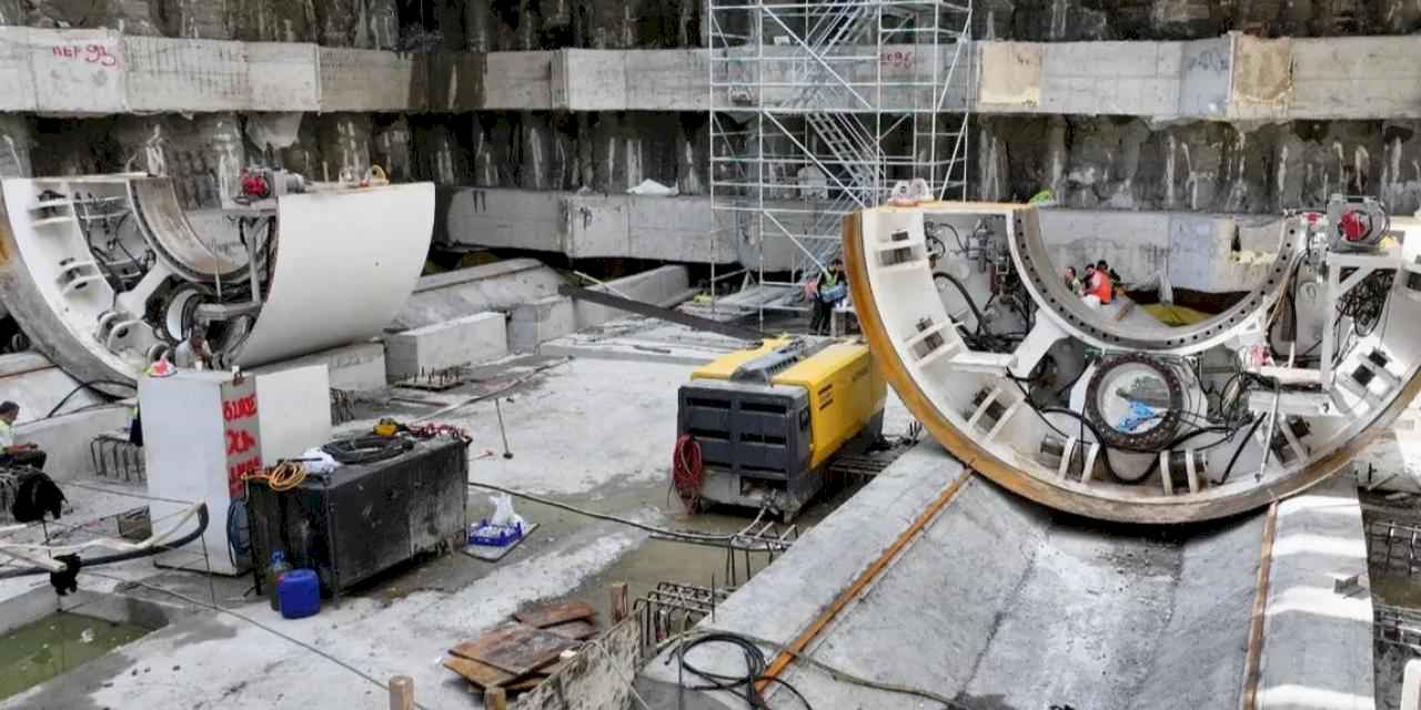 Dev köstebeklerden ikisinin daha montajı başladı