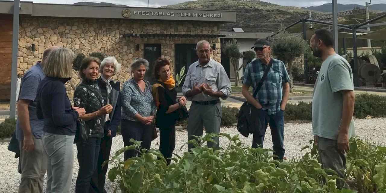 İzmir'de Efes Tarlası Yaşam Köyü'ne uluslararası ilgi büyüyor