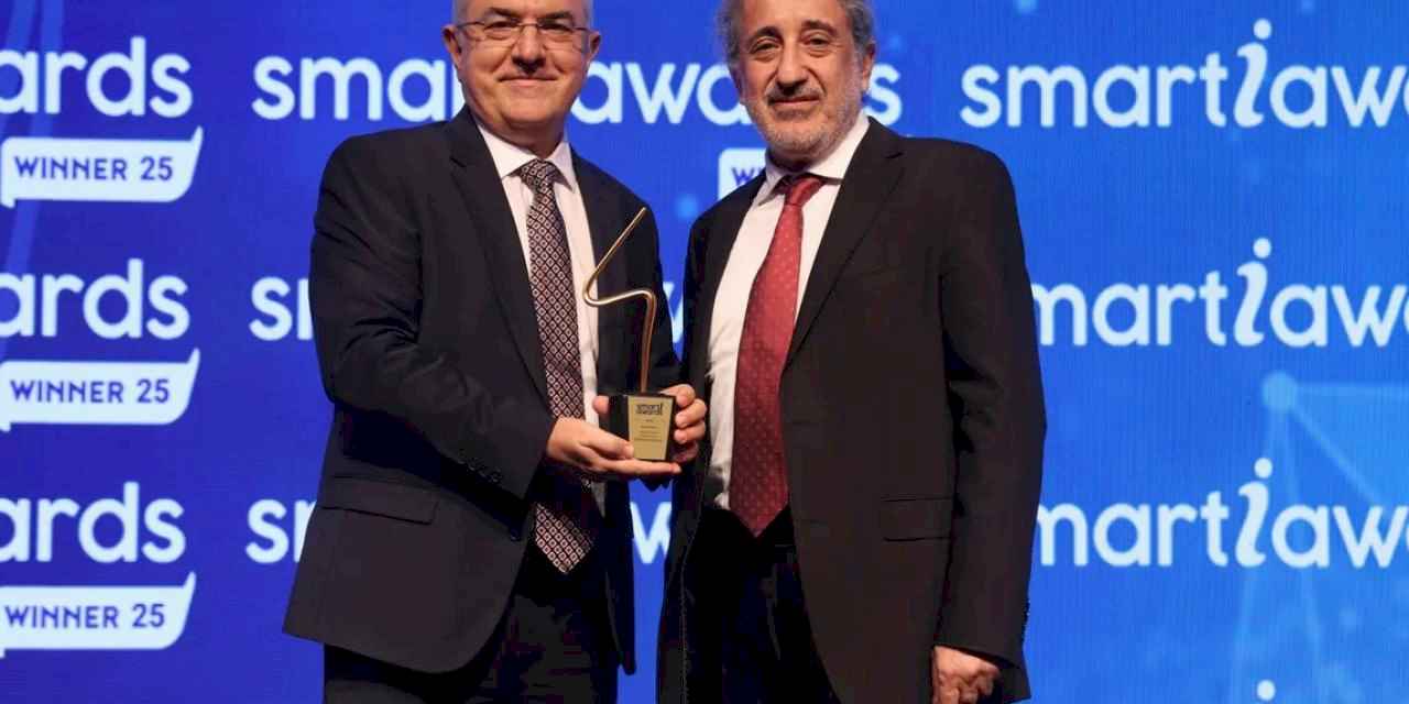 MAPFRE Sigorta’ya Smart-i Awards 2025'te Altın Ödül!