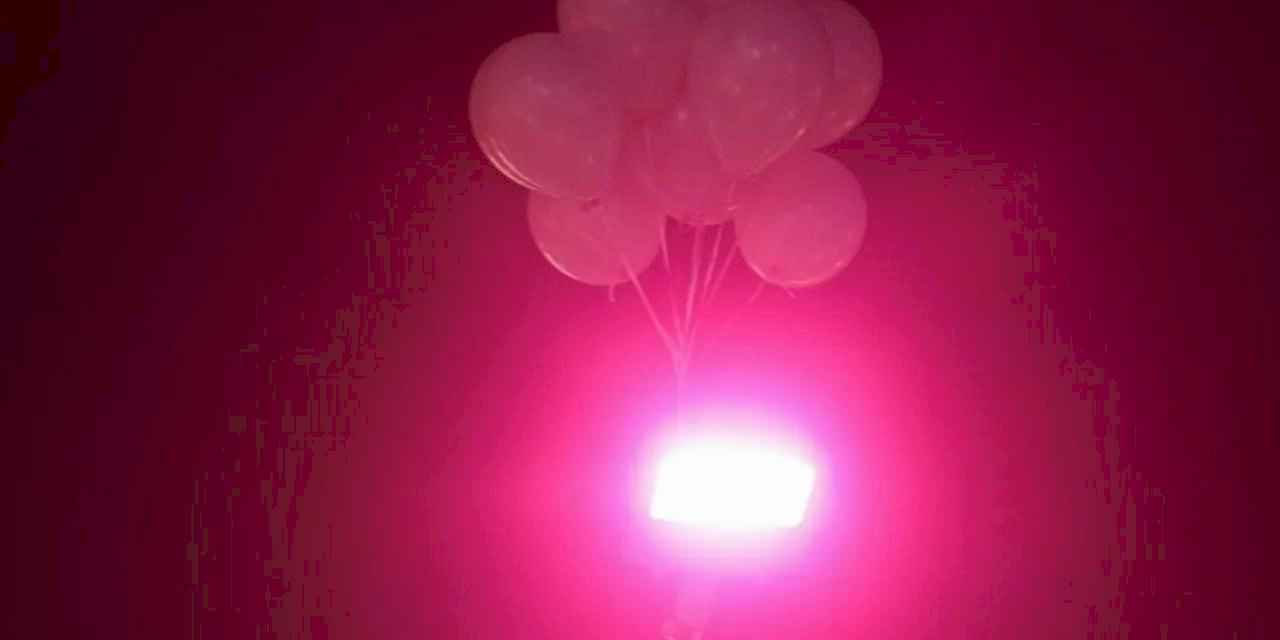 Her Ekim, erken teşhis için sokak lambaları pembe yanıyor