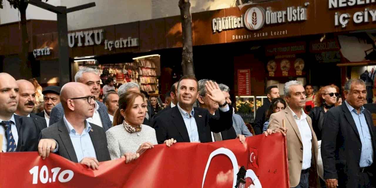 Büyükşehir'den Dünya Balıkesirliler Günü’nde muhteşem kortej