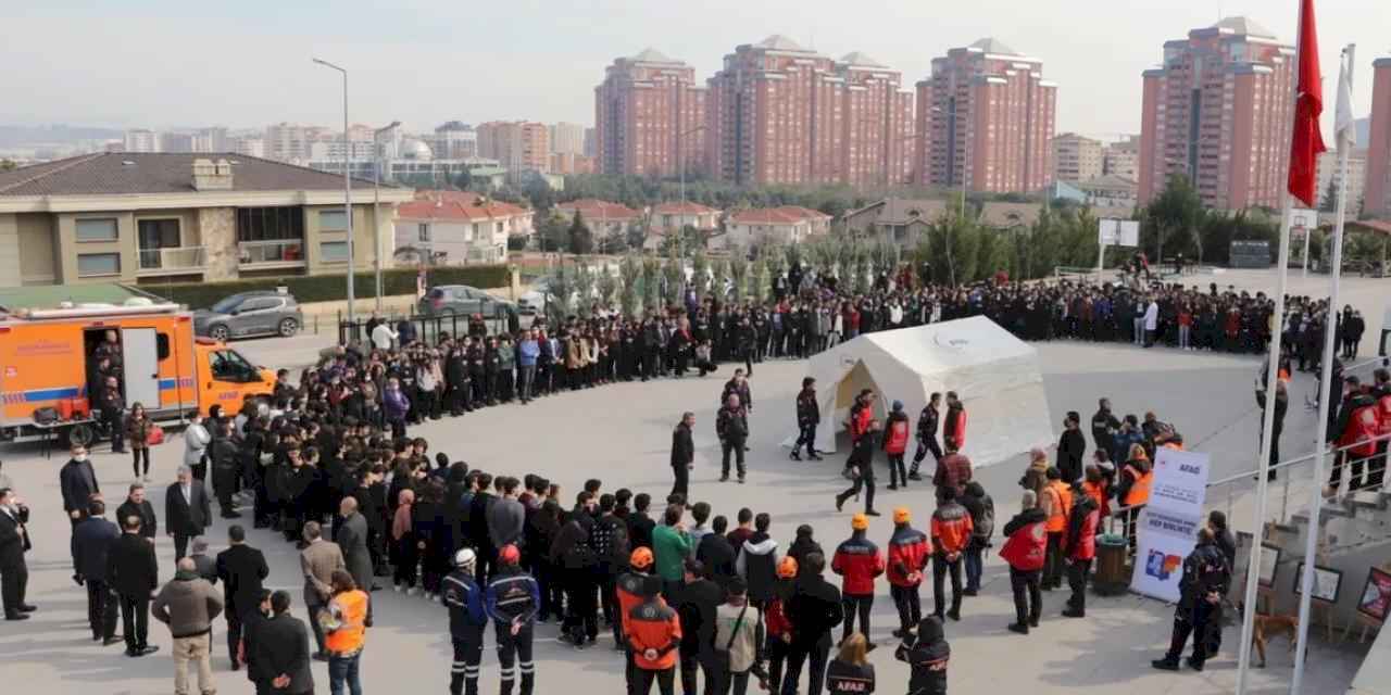 13 Ekim'de okullarda eş zamanlı tatbikat yapılacak