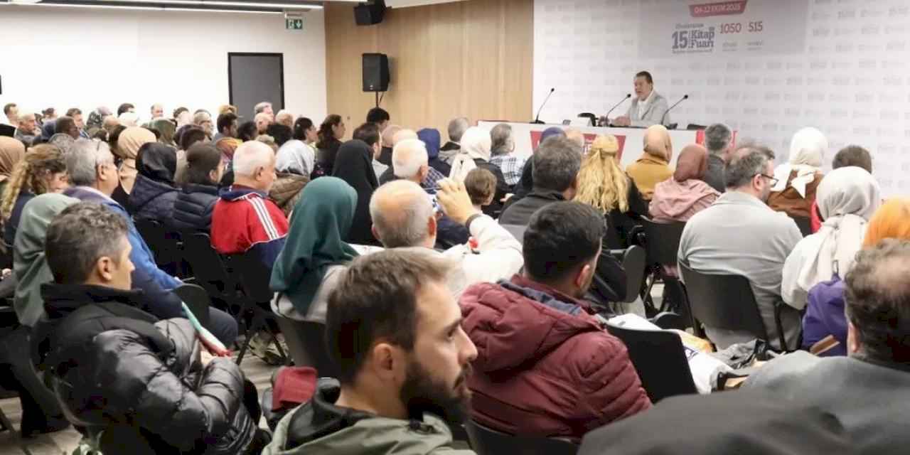 Ahmet Özhan’dan Kocaeli Kitap Fuarı’nda anlamlı söyleşi