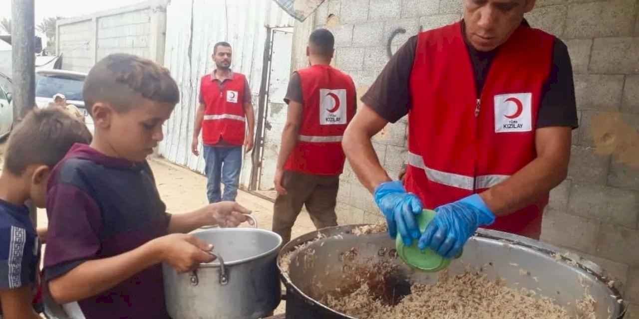 Türk Kızılay, Gazze’de Ateşkes Sonrası Yardımlarını Artırdı