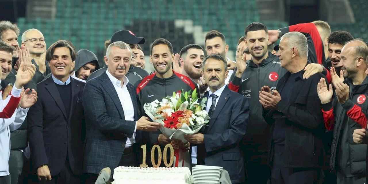 Tarihi maç öncesi Milli Takım'a moral verdiler