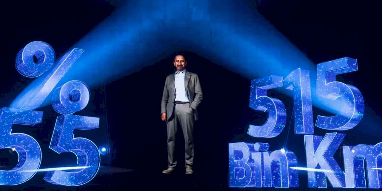 Türk Telekom'dan 5G Hologram İle Canlı Basın Toplantısı