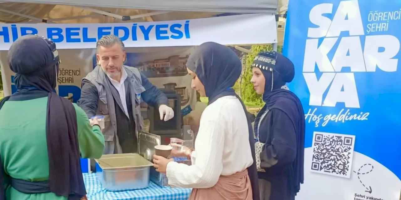 Sakarya'dan üniversiteli gençlerin içini ısıtan hareket