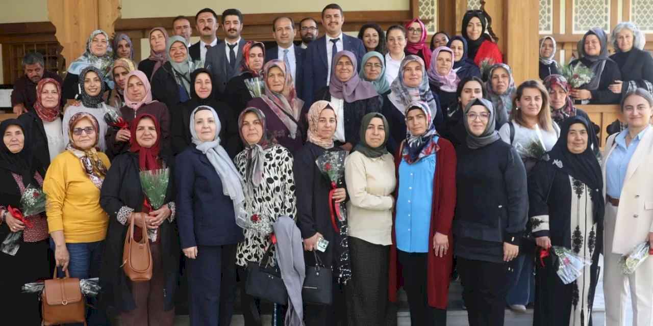 Konyalı kadın çiftçiler 'Dünya Kadın Çiftçiler Günü’nde bir araya geldi