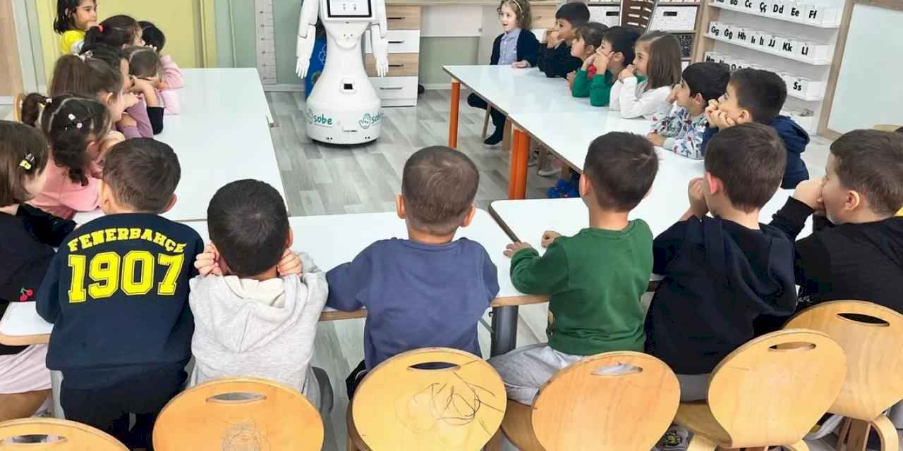Konya SOBE’de robot destekli eğitim hamlesi