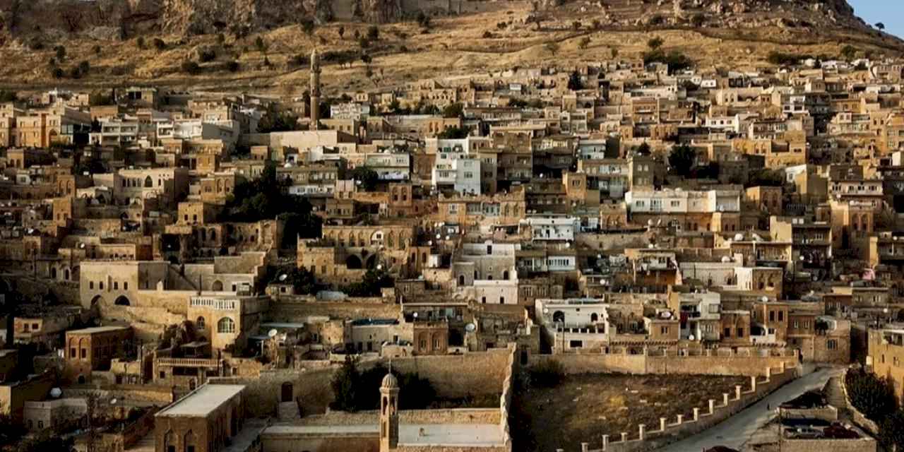 Mardin'in taşları dizilerin yalanlarıyla çatırdıyor! Gerçek kültür nerede?