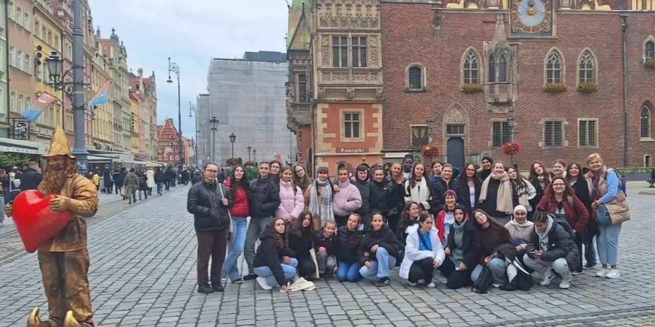 Nilüferli Kız Çocuklarından Uluslararası Eşitlik ve Dayanışma Buluşması