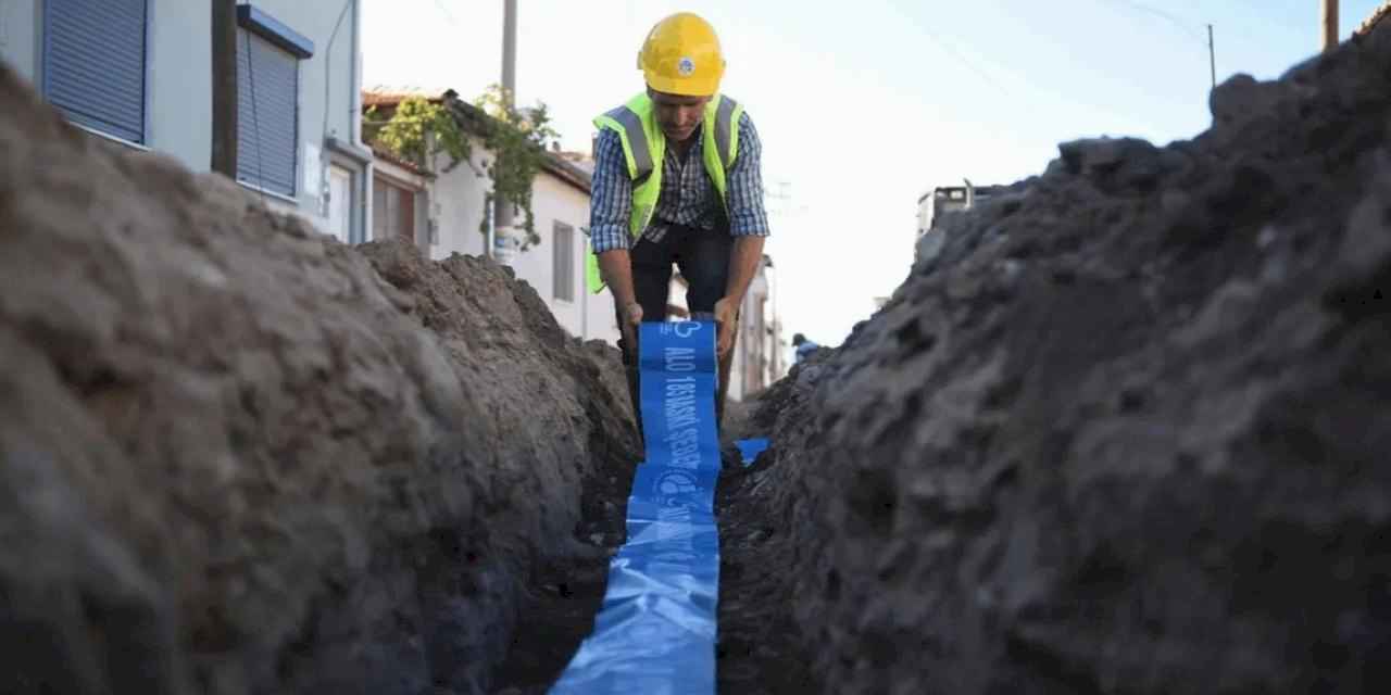 Balıkesir Burhaniye’de 60 yıllık su hattı yenilendi