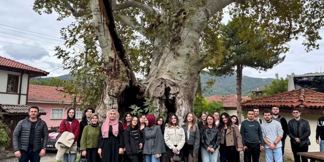 Sakarya'da üniversiteli gençler doğanın güzellikleriyle buluştu