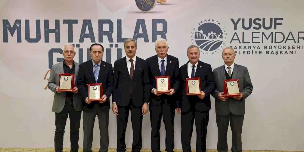 Sakarya'da Başkan Alemdar muhtarlarla buluştu