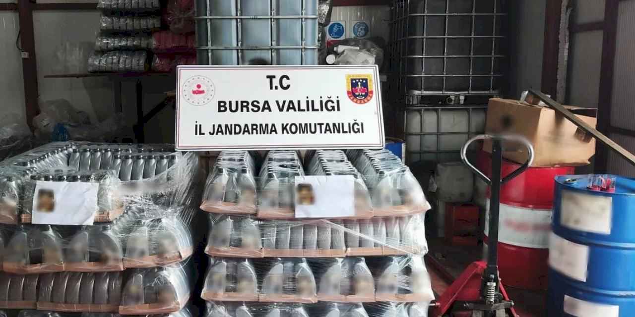 Mudanya’da Jandarma'dan kaçak motor yağı operasyonu