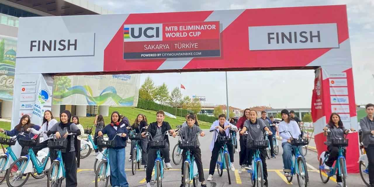 Sakarya'da gençler şehrini keşfediyor