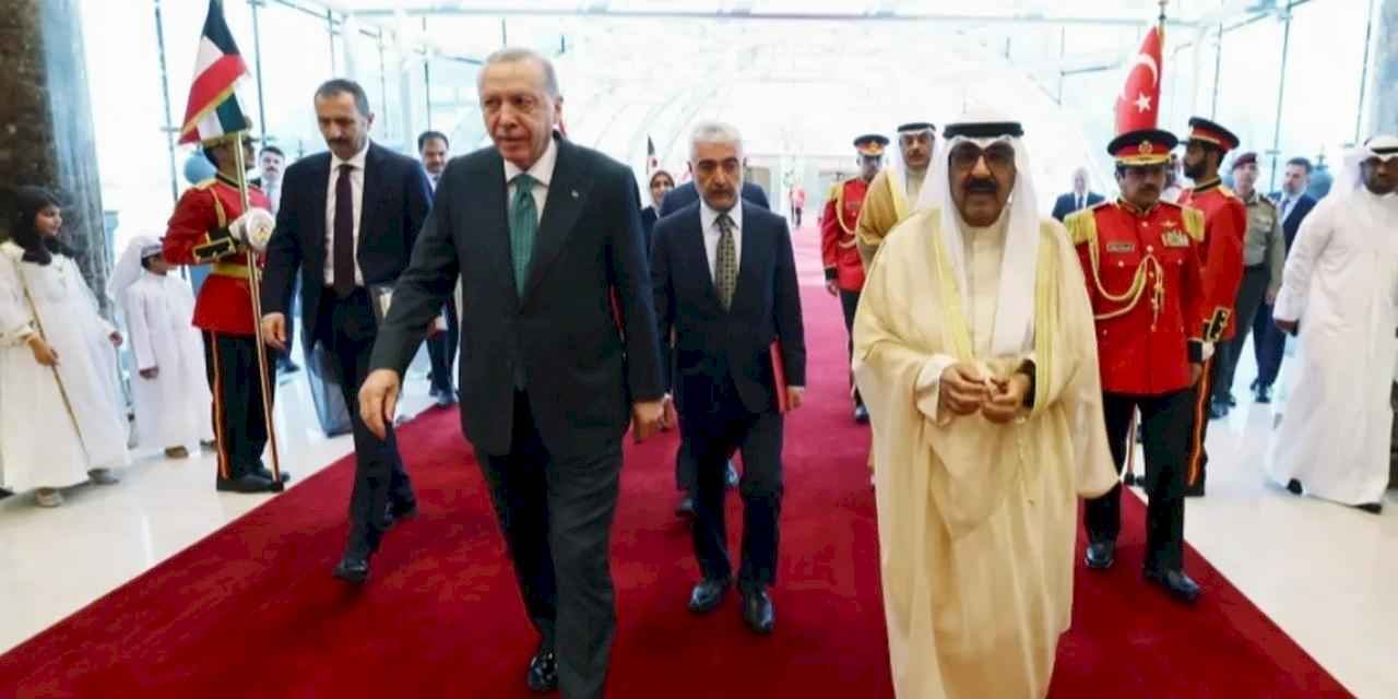 Cumhurbaşkanı Erdoğan, Körfez turunun ilk durağı Kuveyt’te! Kuveyt'le 4 anlaşma imzalandı