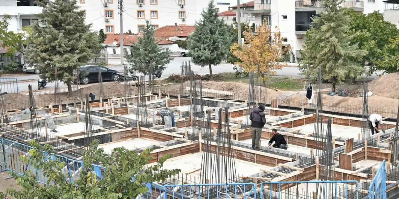 Akhisar Belediyesi’nin Üç Büyük Yatırımında Çalışmalar Sürüyor