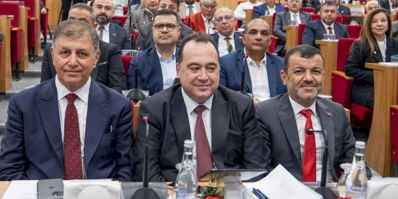 Ege Belediyeler Birliği Üyeleri İzmir’de Toplandı