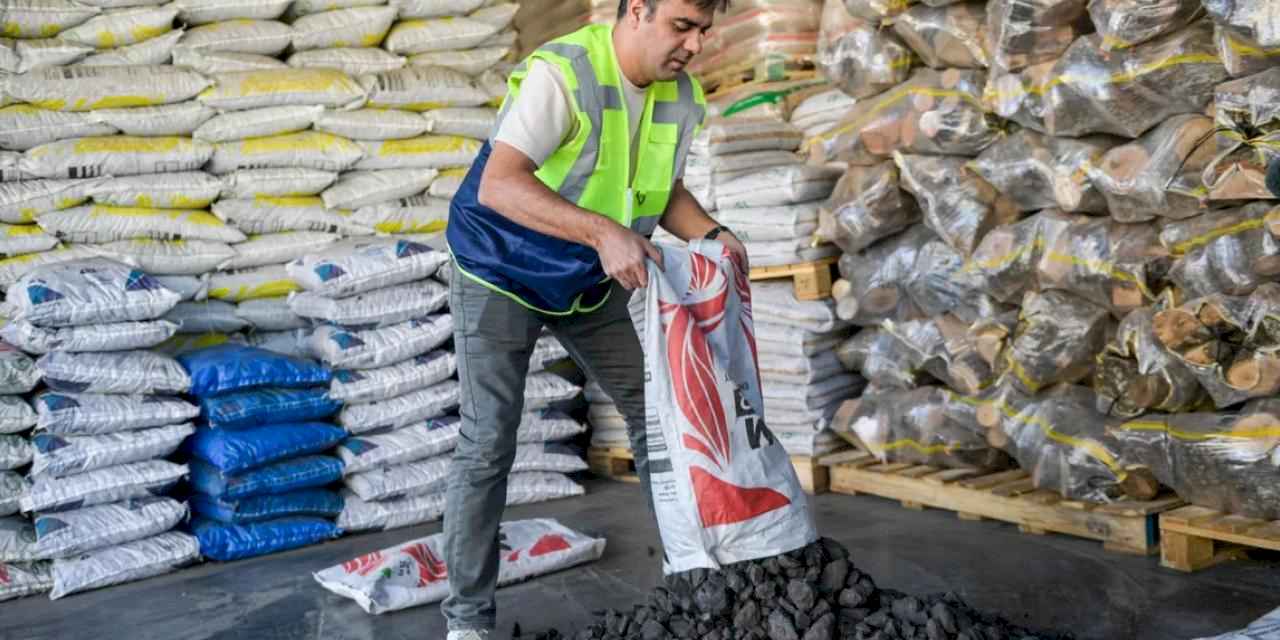 İzmir'de kömür satış yerleri ve katı yakıt kullanan apartmanlara sıkı denetim