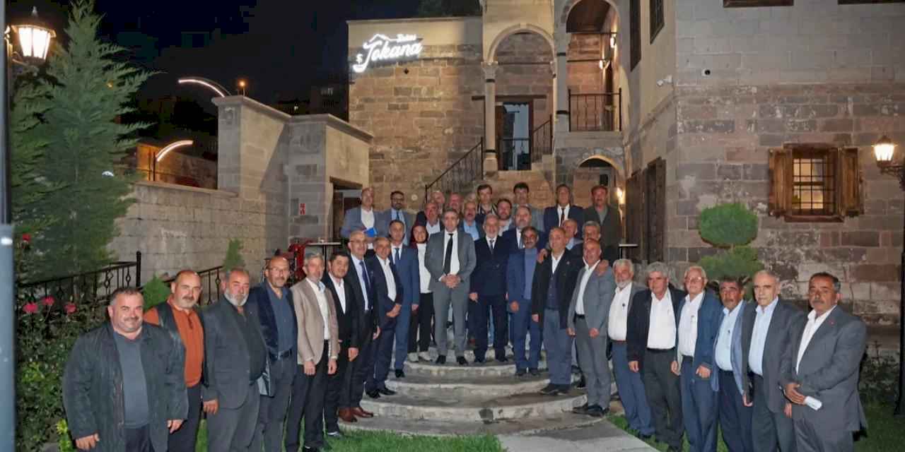 Kayseri Talas Belediyesi muhtarları ağırladı