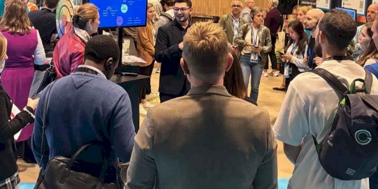  'Yapay Zeka Asistanı Selin' Paris’te Görücüye Çıktı