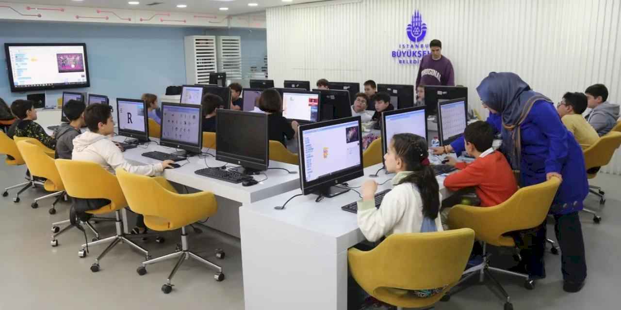 İBB Teknoloji Atölyelerinde Yeni Eğitim Dönemi Heyecanı 