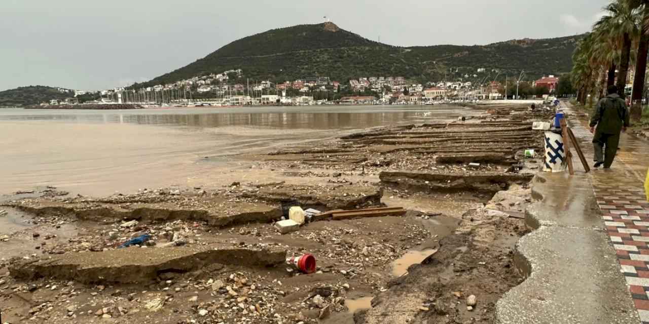 Foça’da sel felaketi sonrası yaraların sarılması için seferberlik başladı... Kayıp kişi halen aranıyor!