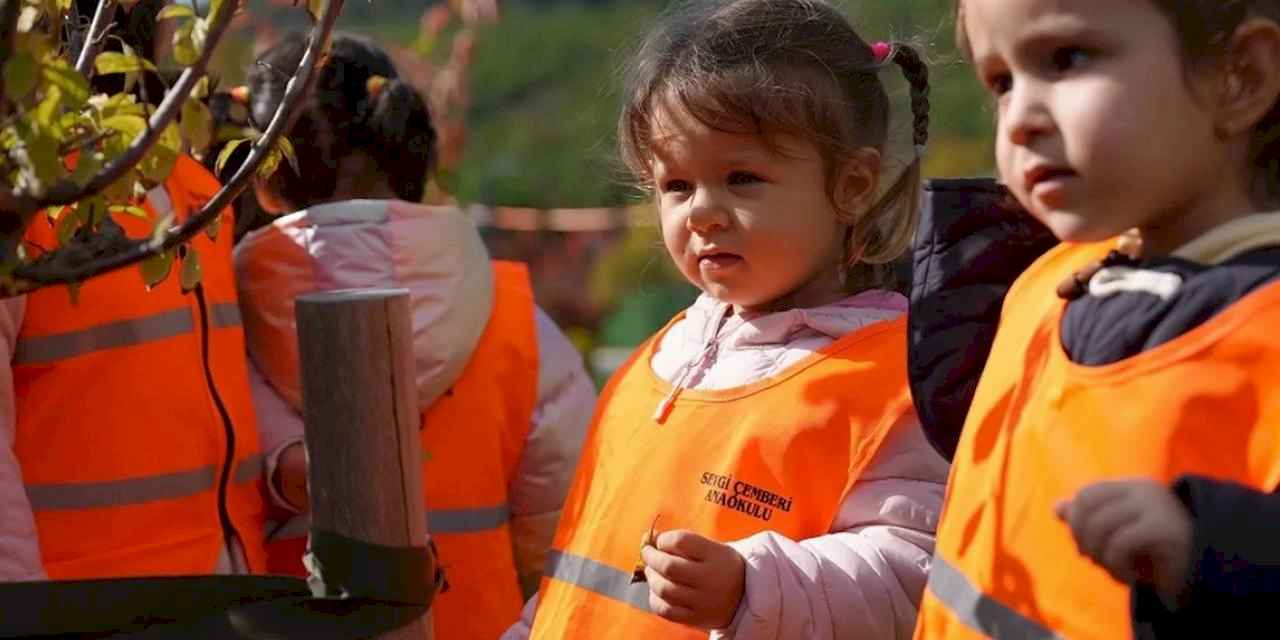 İstanbul Maltepe’de minik eller toprağa can verdi